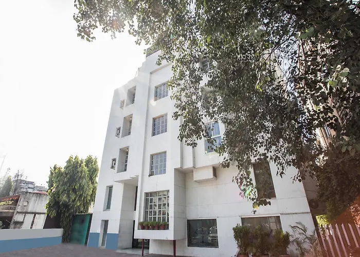 Oyo Flagship 140 Amaltas Ab Road Hotel Indore